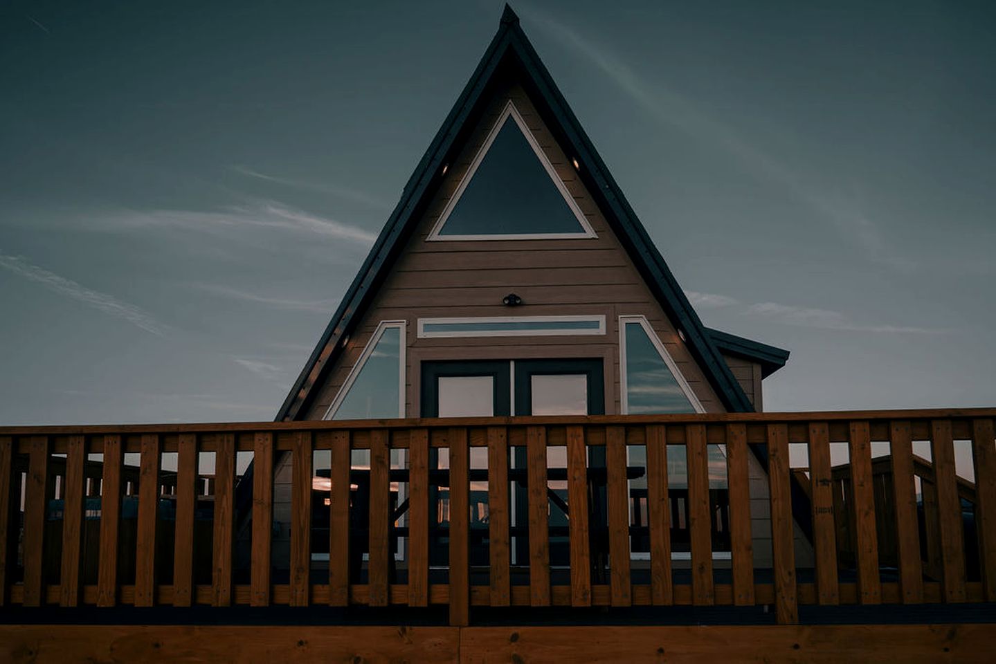 Rustic Off-Grid A-frame with Hot Tub and Sauna near the Grand Canyon for a Unique Escape in Williams, Arizona