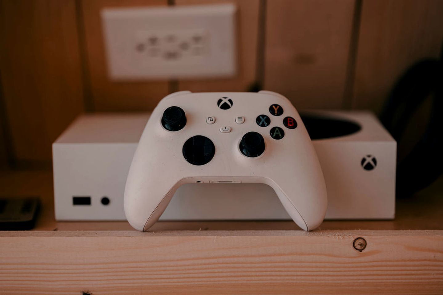 Rustic Off-Grid A-frame with Hot Tub and Sauna near the Grand Canyon for a Unique Escape in Williams, Arizona