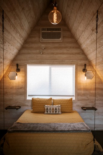 Cabins (United States of America, Emigrant, Montana)