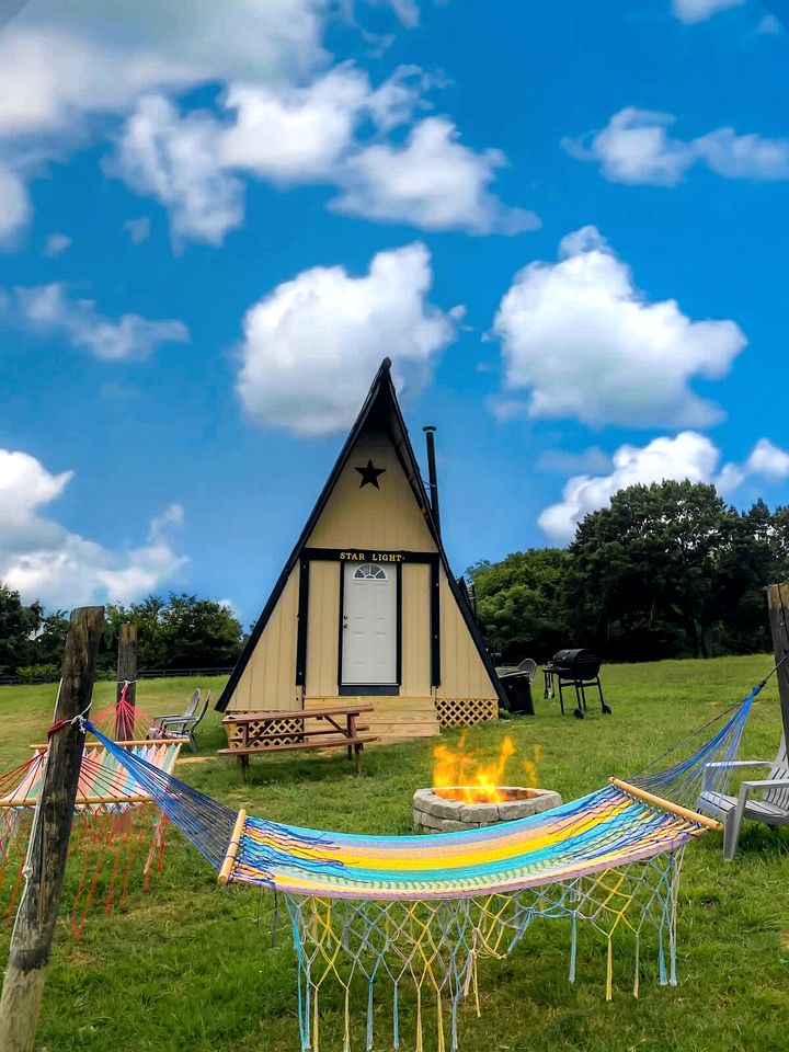 Rustic Farm Cabin with Fire Pit, WiFi & Breakfast Near Nashville