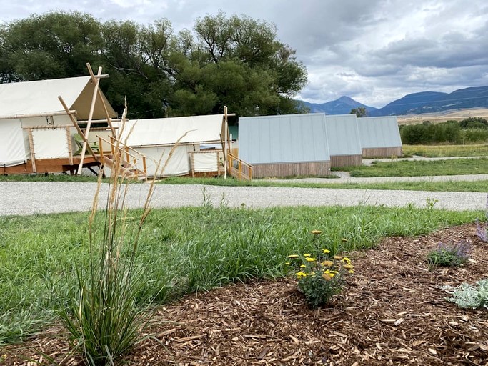 A-Frames (United States of America, Emigrant, Montana)