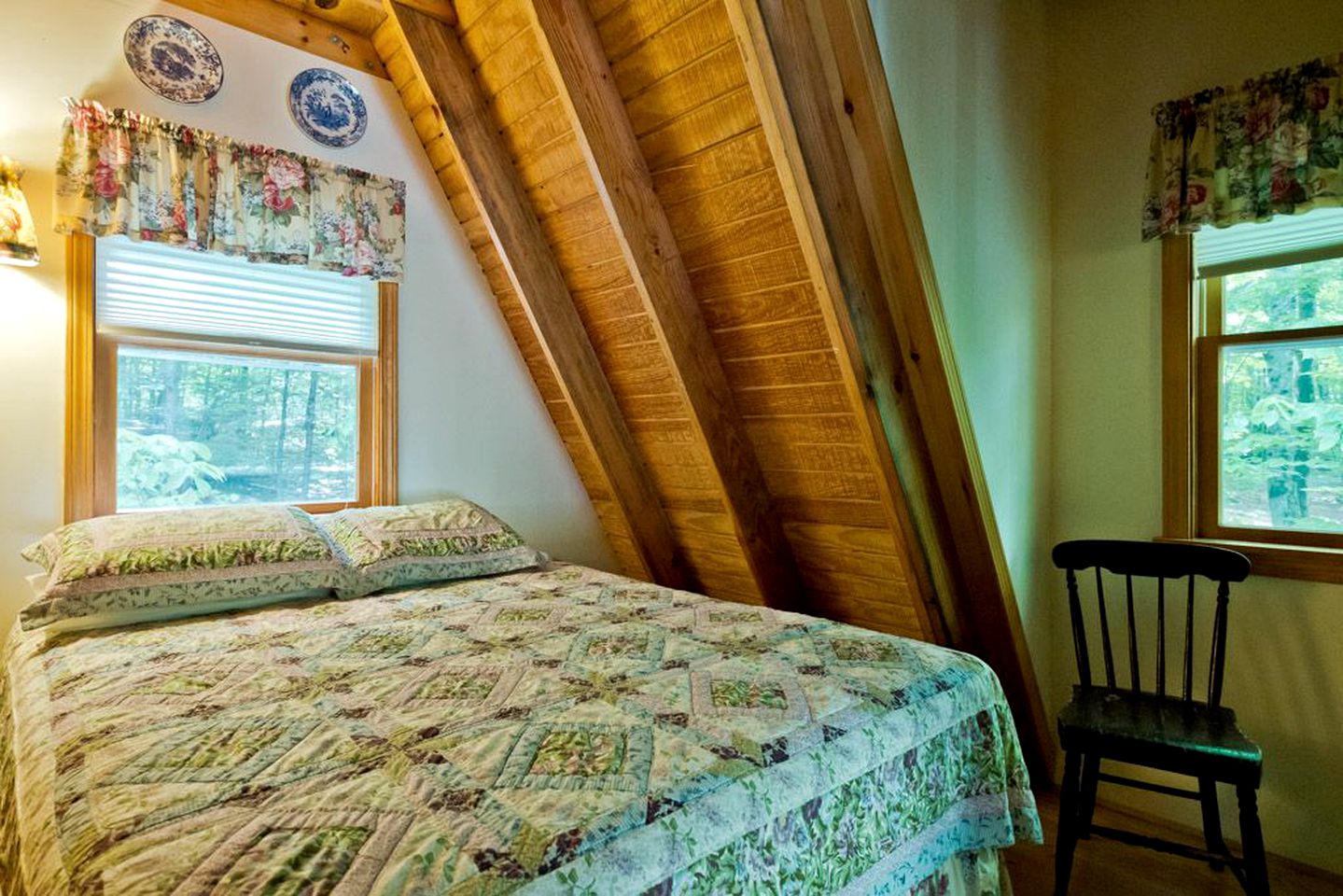 Cabin on Lake Sebago, AFrames, Frye Island, United States of America