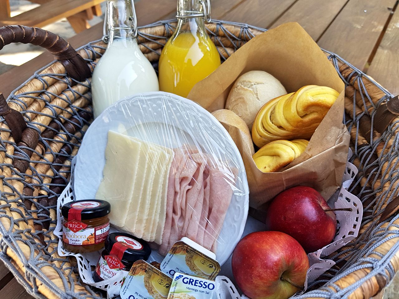 A-Frame Cabin with a Hot Tub near Castelo de Paiva, Portugal