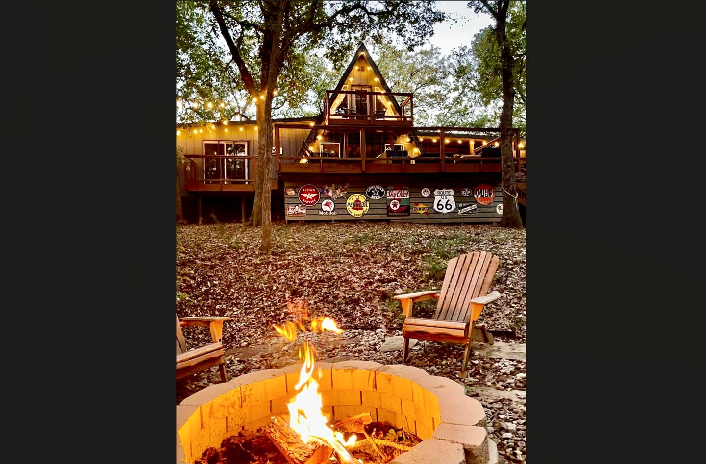 Stunning A-Frame with Private Hot Tub next to Lake Texoma, Perfect for a Weekend of Boating, Kayaking, and Relaxing