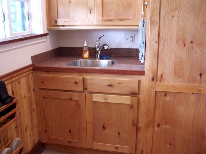 Beautiful Three-Bedroom Cottage Rental on Coquille River in Bandon, Oregon | Vacation Rentals (Bandon, Oregon, United States of America)