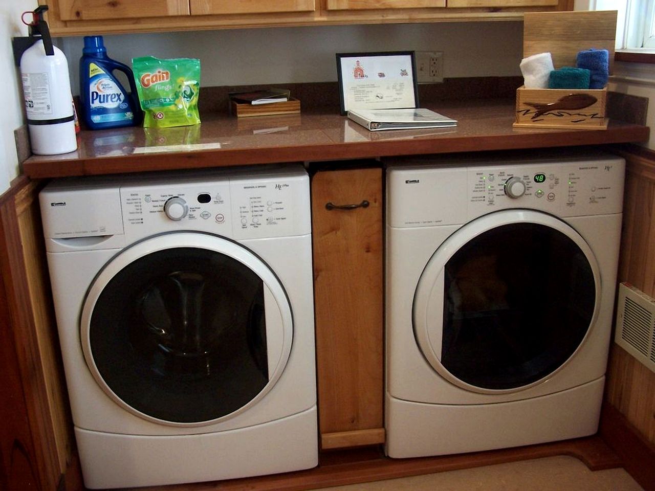 Beautiful Three-Bedroom Cottage Rental on Coquille River in Bandon, Oregon