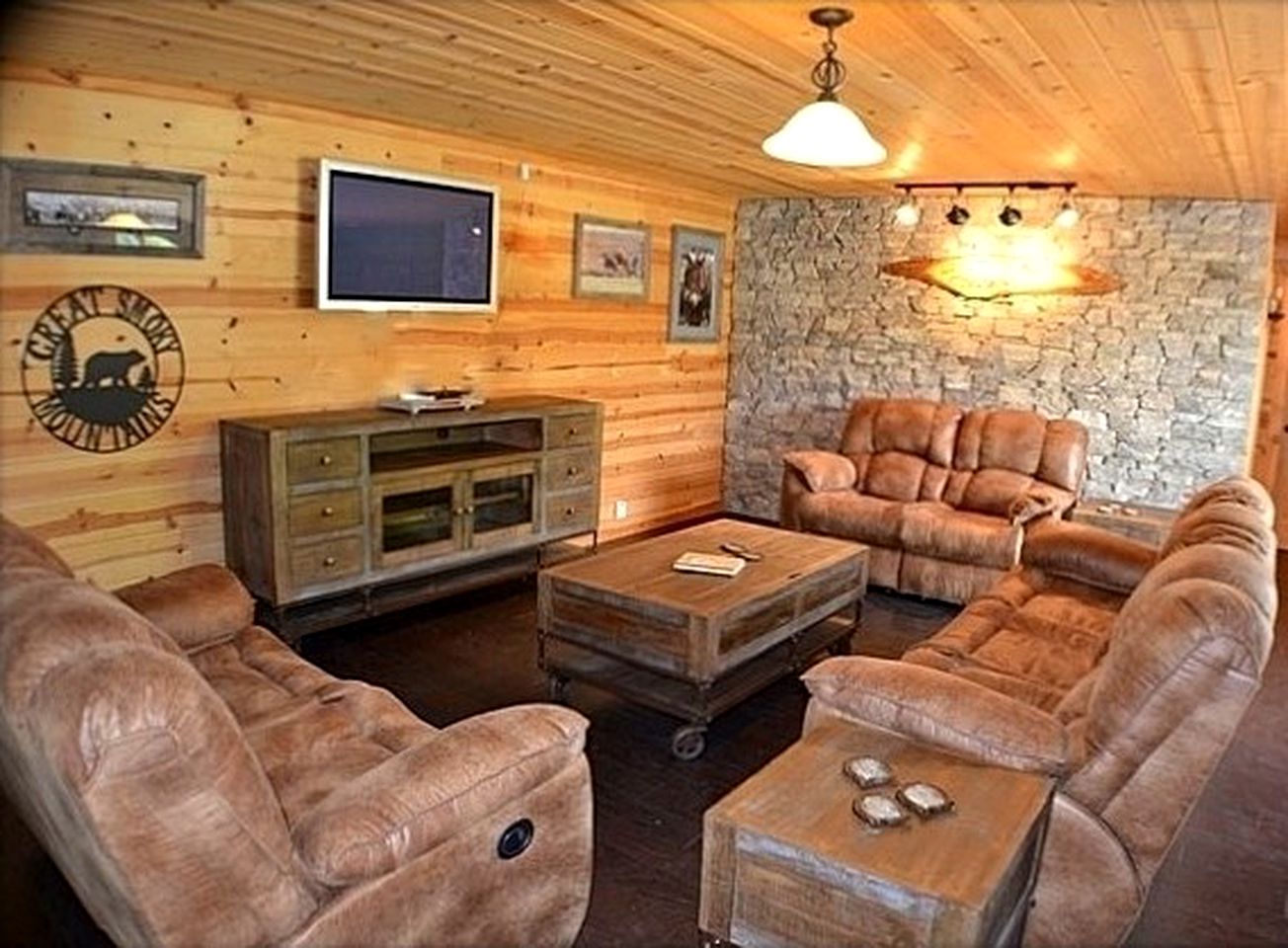 Premium Glamping Rental with Hot Tub and Games Room in Sevierville, Tennessee