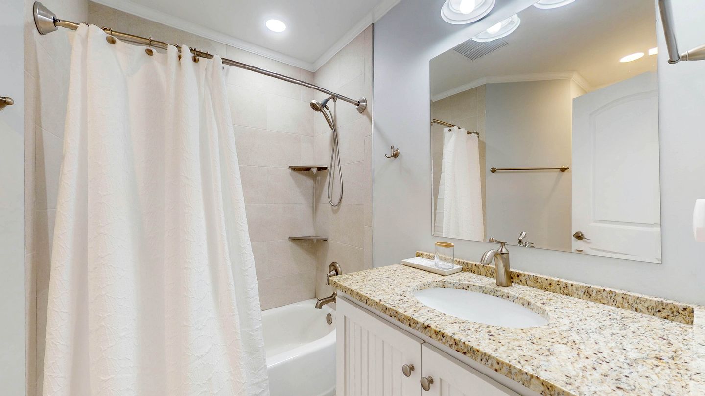 Modern Rental Ideal for Families with Private Pool in Georgia