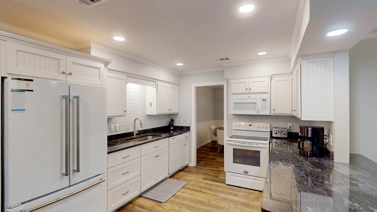 Modern Rental Ideal for Families with Private Pool in Georgia