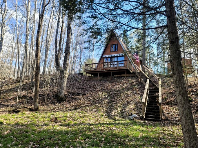 A-Frames (United States of America, --, Michigan)