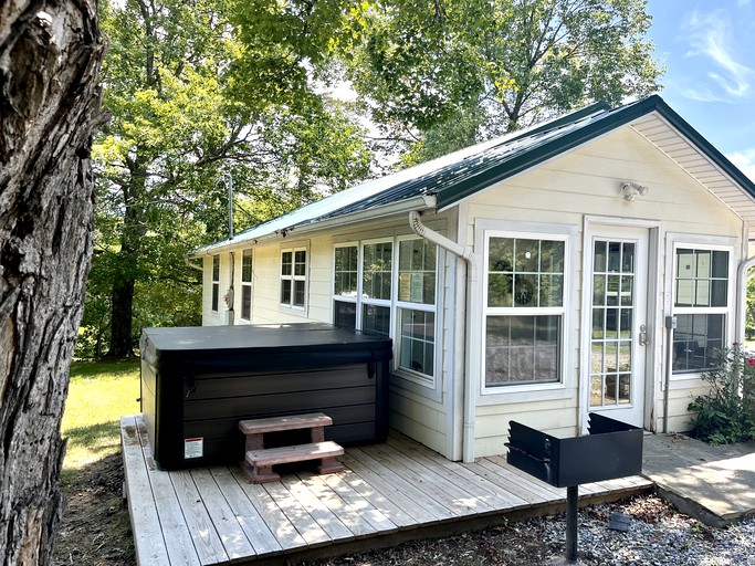 Secluded Serenity: Discover the Art of Glamping in the Great Smoky Mountains, Tennessee