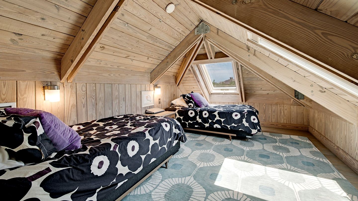 Gorgeous Pet-Friendly Oceanfront Retreat in Gated Community, Georgetown, South Carolina