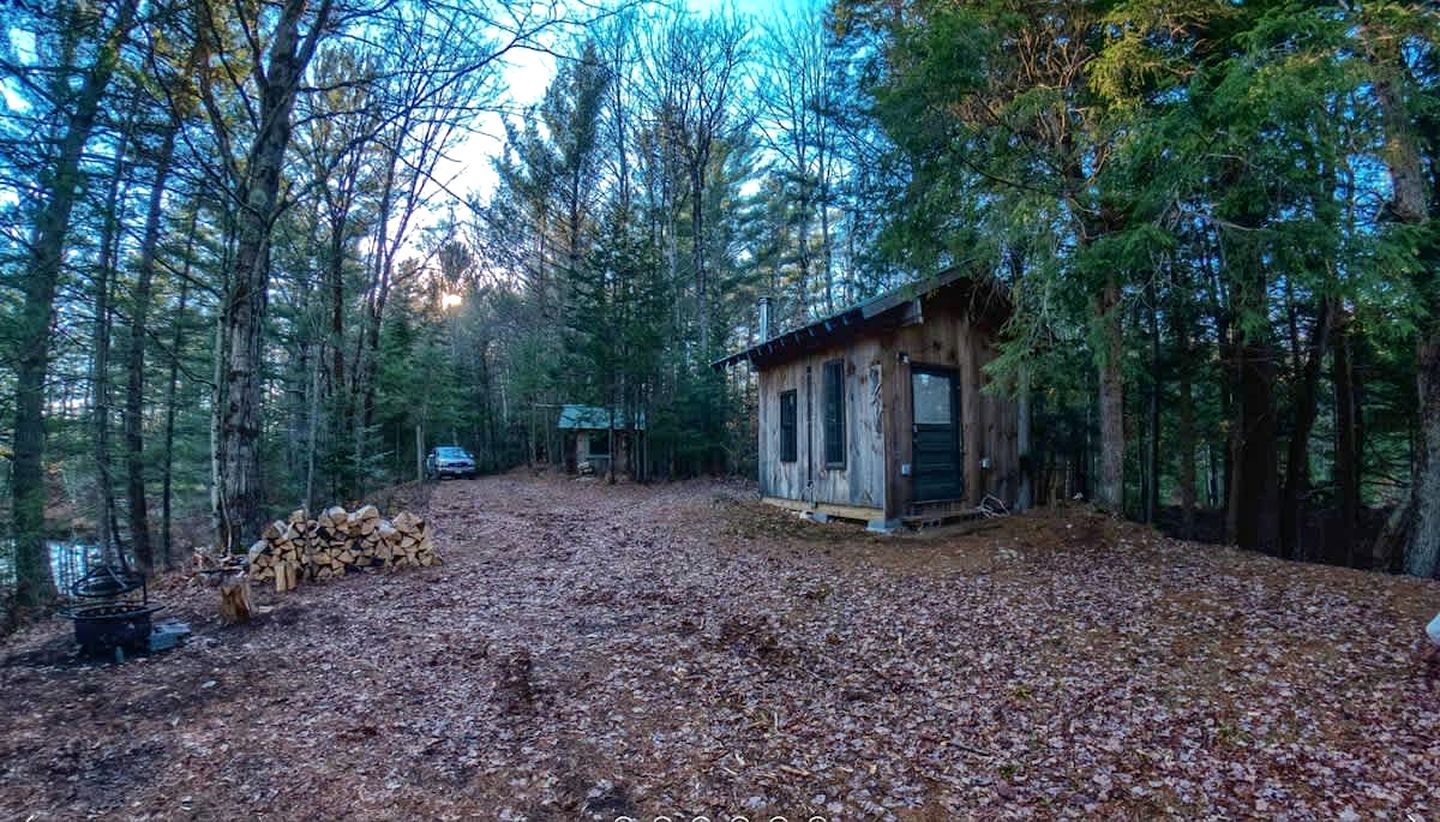 Secluded and Off-Grid, Pet Friendly Cabin on Private Pond in Glenfield, New York