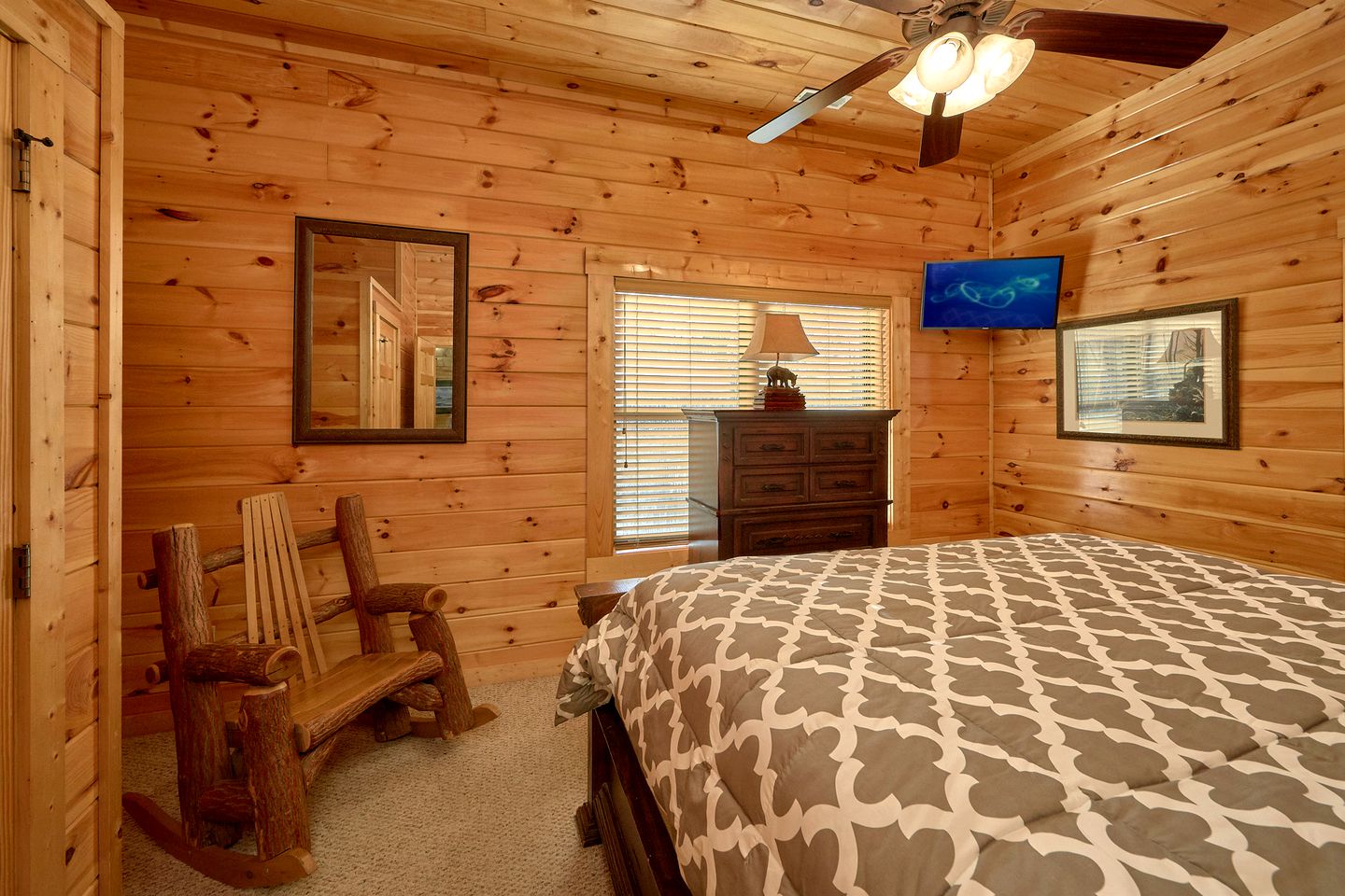 Spacious Cabin Rental with a Games Room for a Family Getaway in the Smokies, Tennessee