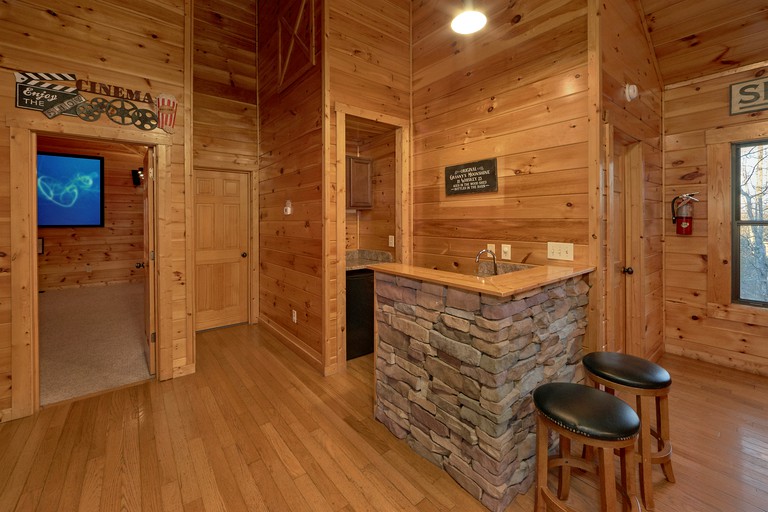 Cabins (United States, Gatlinburg, Tennessee)