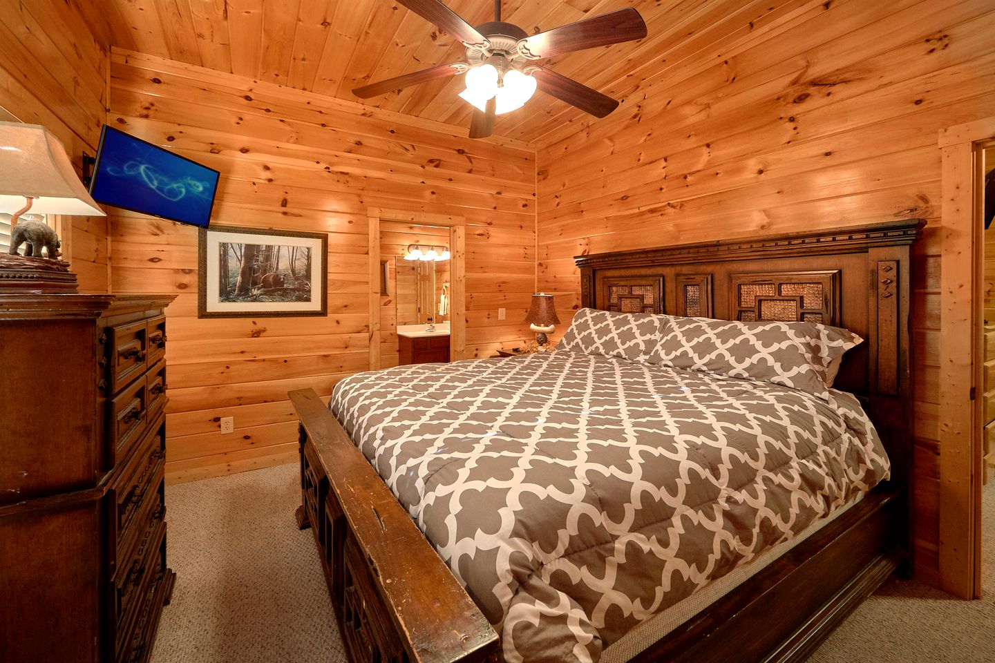 Spacious Cabin Rental with a Games Room for a Family Getaway in the Smokies, Tennessee
