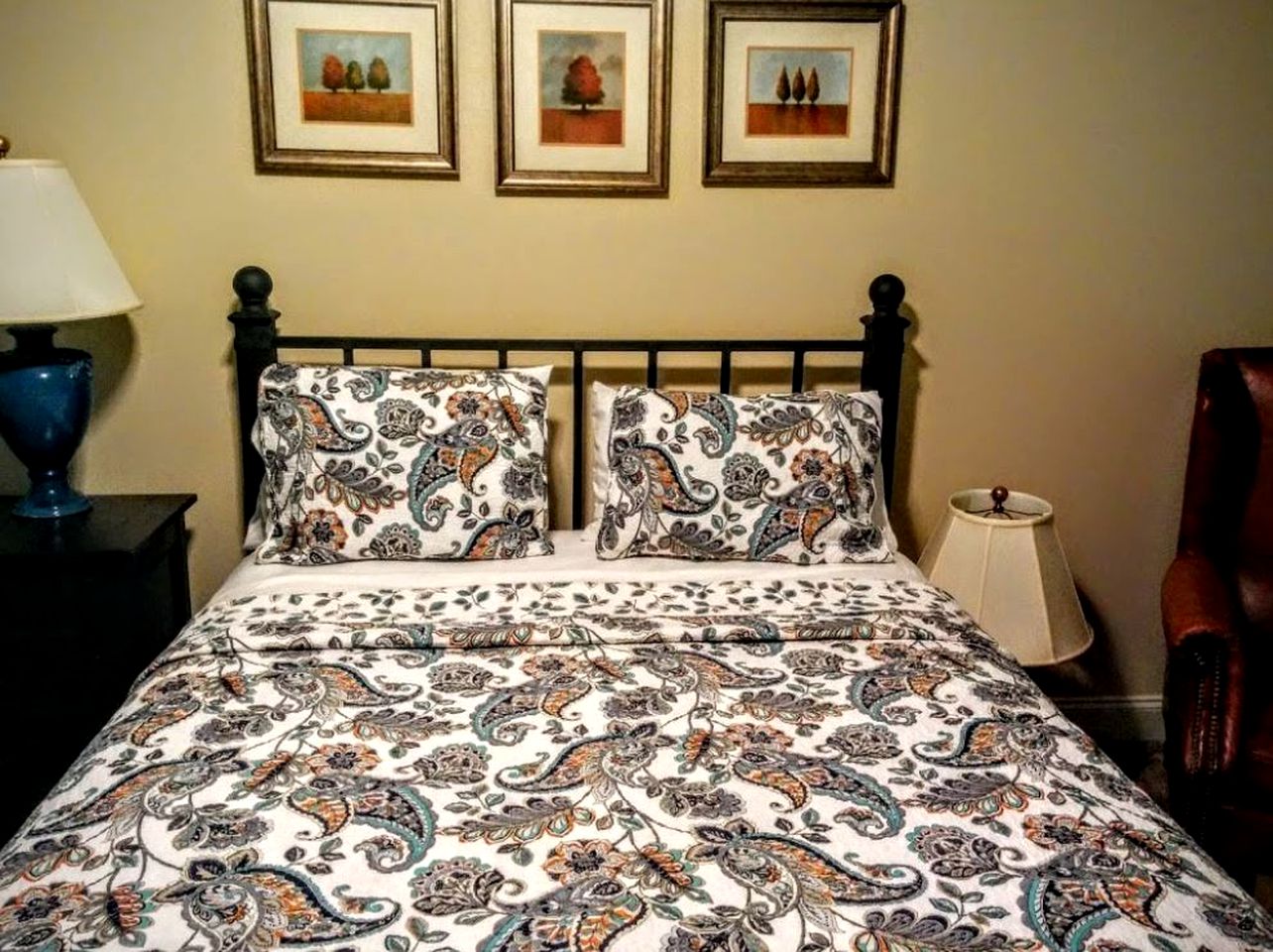 Pet-Friendly Vacation Rental on Lake Lanier in Dawsonville, Georgia