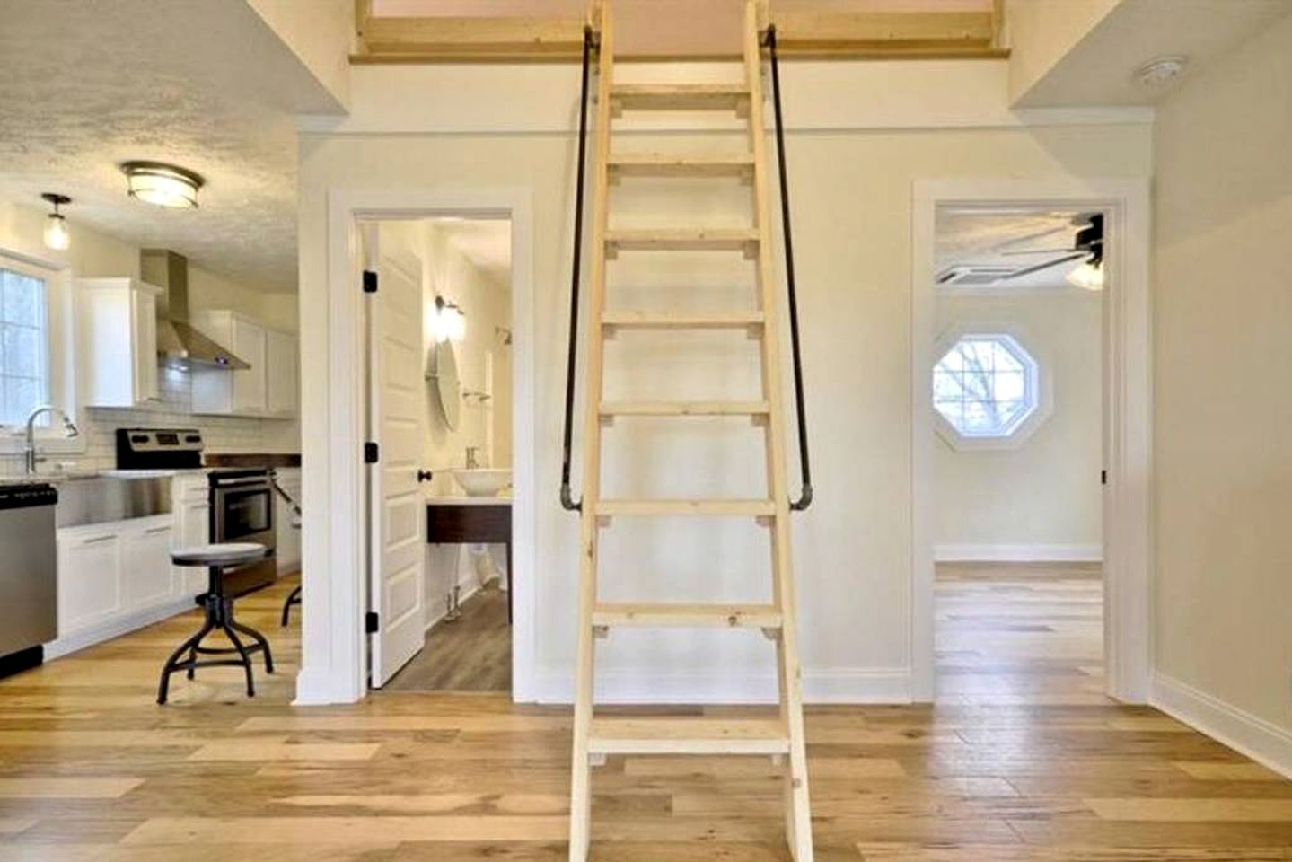 Modern, Rustic Farmhouse Vacation Rental with a Deck in Clarksville, Tennessee