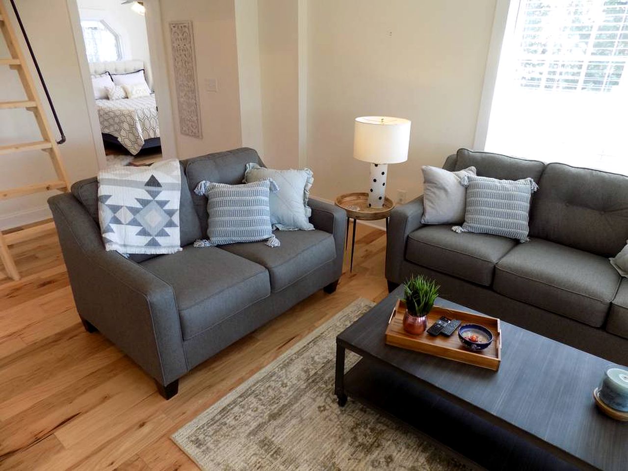 Modern, Rustic Farmhouse Vacation Rental with a Deck in Clarksville, Tennessee