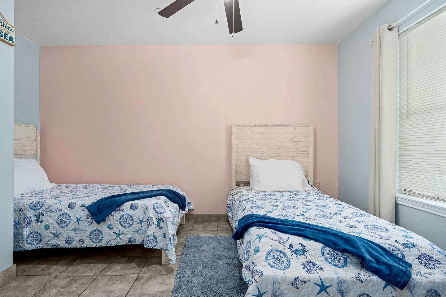 Equipped Cabin Perfect for Small Groups or Families in Rockport, Texas