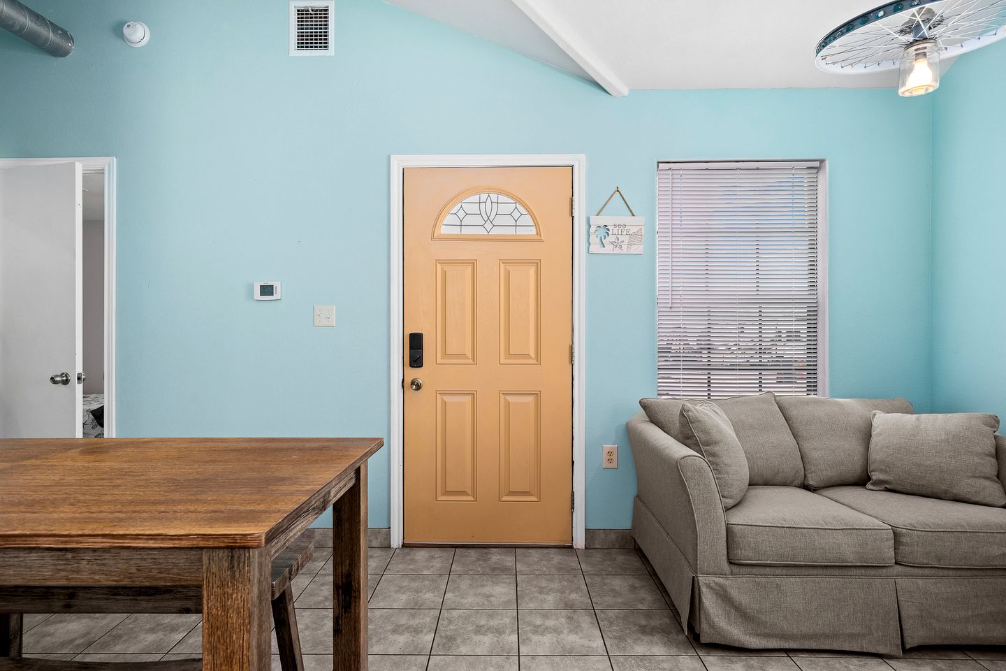 Equipped Cabin Perfect for Small Groups or Families in Rockport, Texas