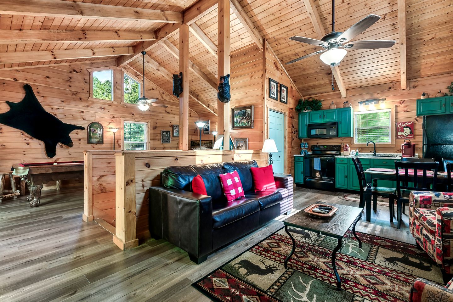 Cozy Cabin Close to Amazing Activities in Gatlinburg, Tennessee