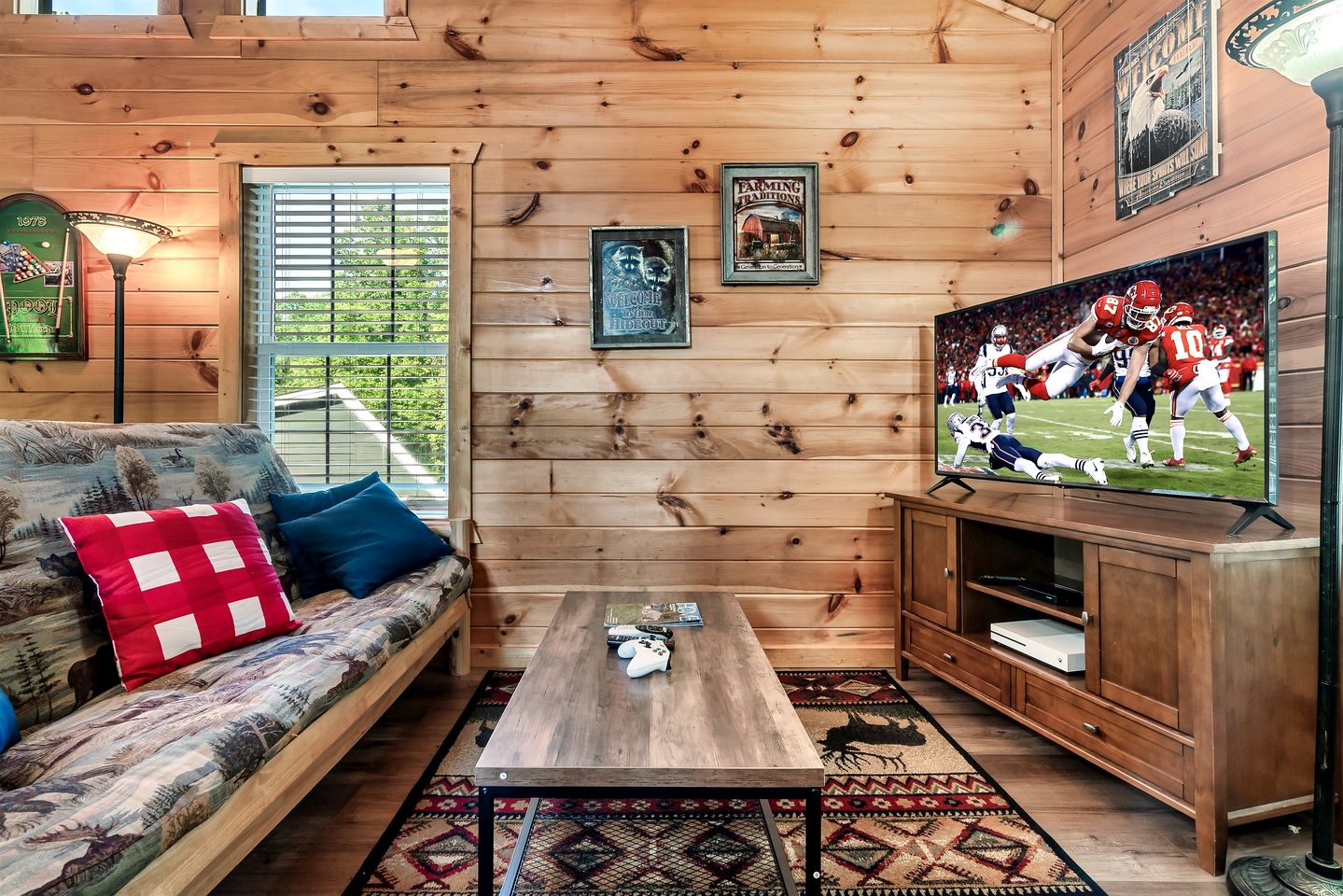 Cozy Cabin Close to Amazing Activities in Gatlinburg, Tennessee
