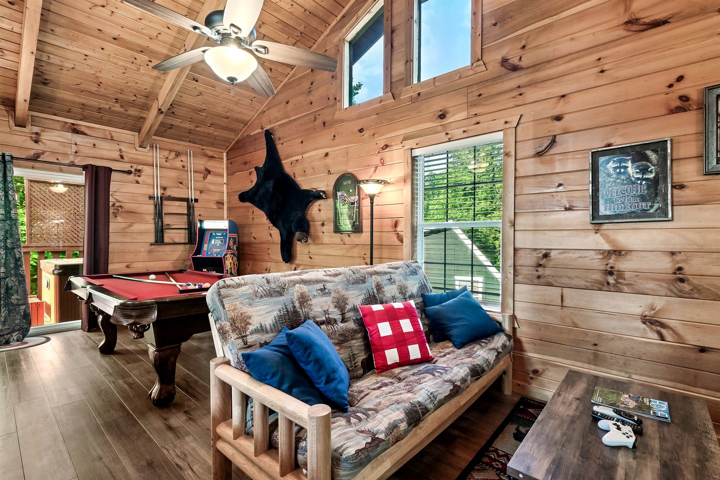 Cozy Cabin Close to Amazing Activities in Gatlinburg, Tennessee