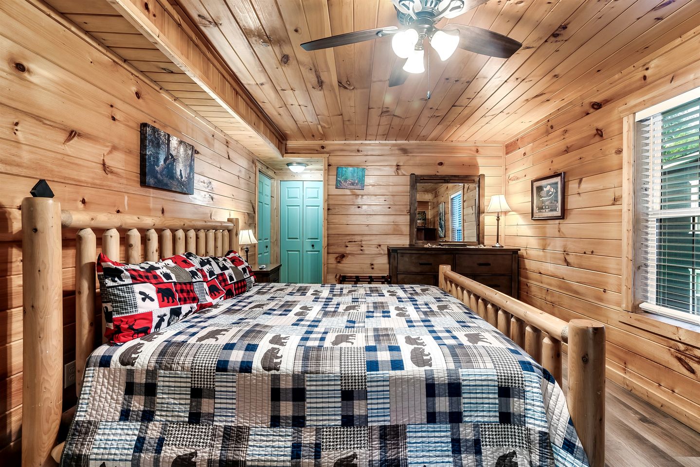 Cozy Cabin Close to Amazing Activities in Gatlinburg, Tennessee