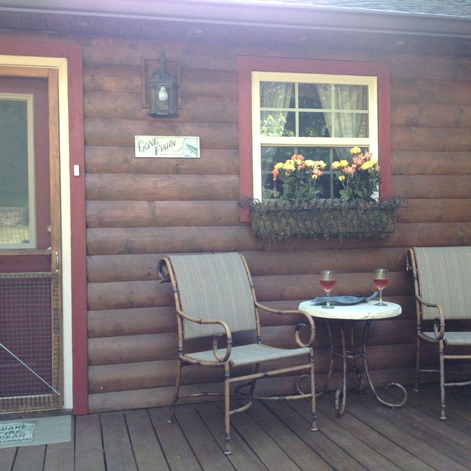 Spacious Camping Cabin Perfect for Families in the Blue Ridge Mountains of Georgia