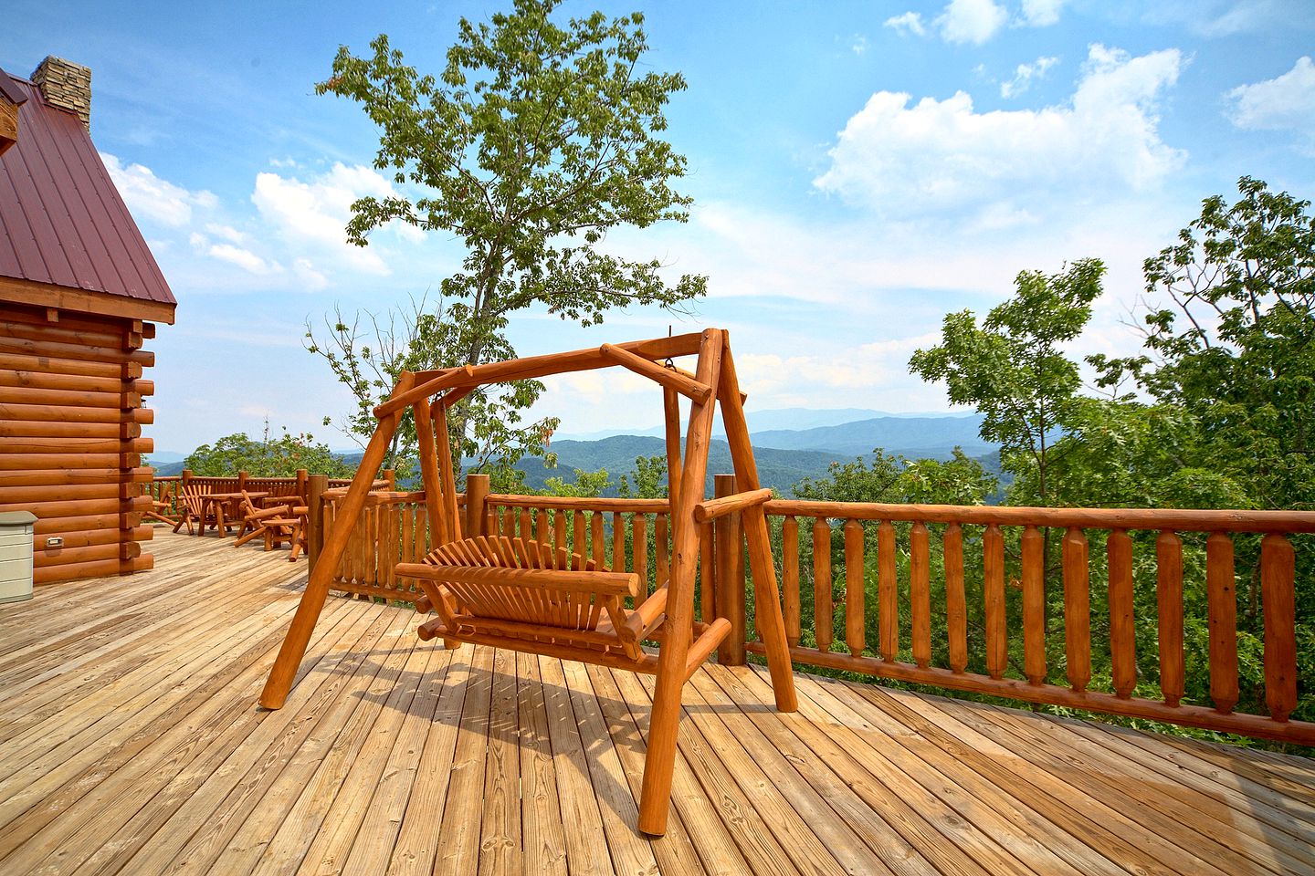 Secluded Log Cabin near Douglas Lake in Sevierville, East Tennessee