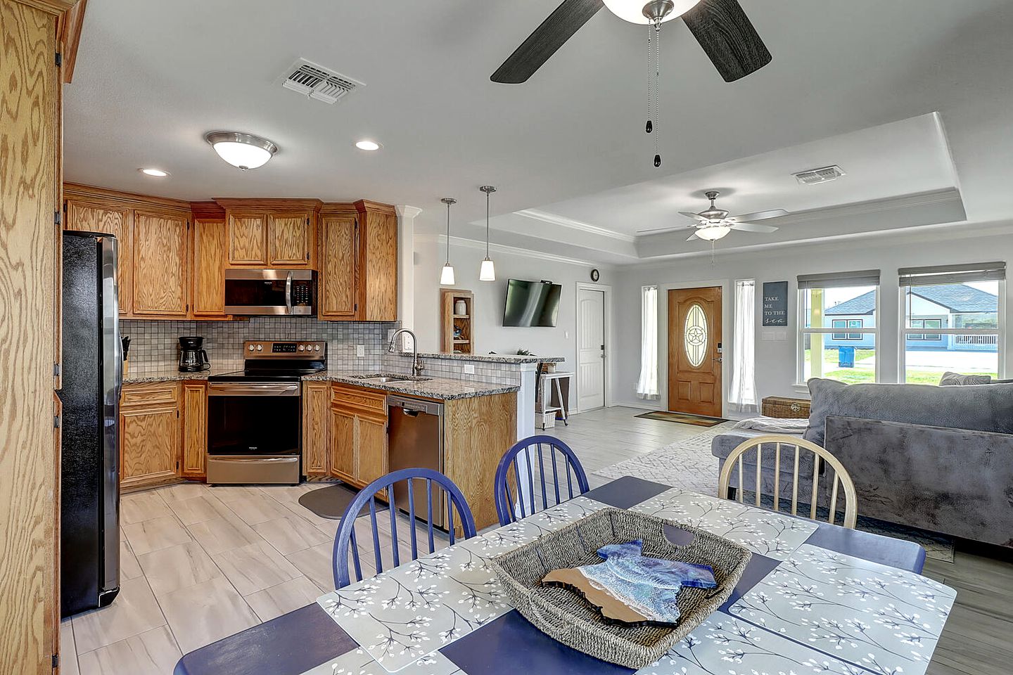 Delightful Seaside Cottage with Private Backyard in Rockport, Texas