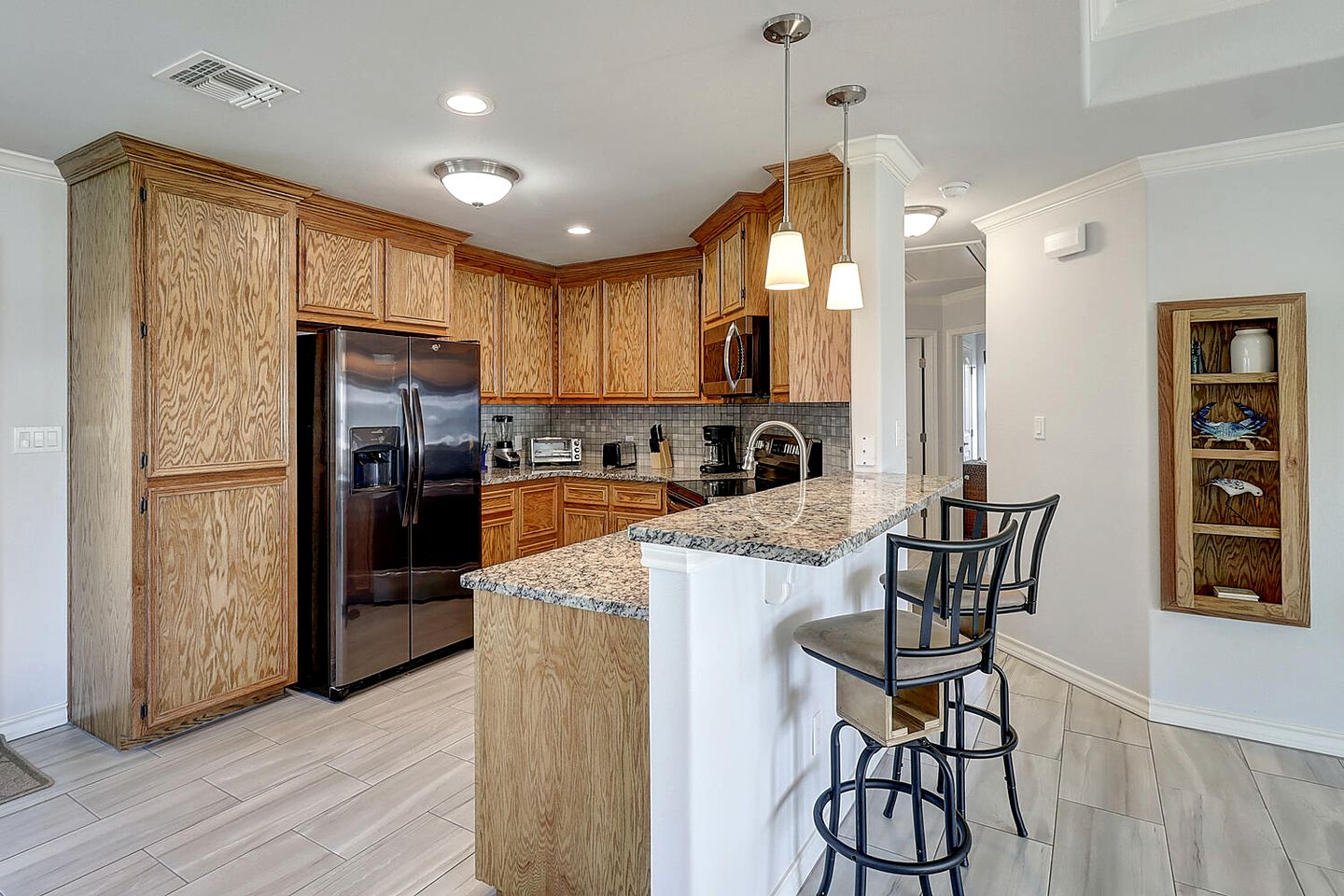 Delightful Seaside Cottage with Private Backyard in Rockport, Texas