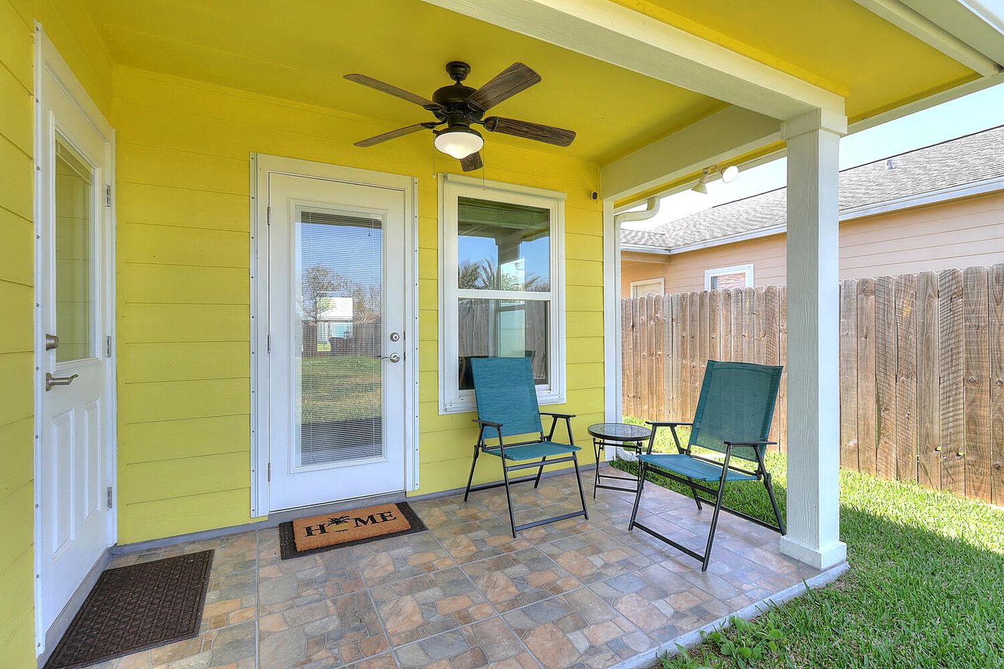 Delightful Seaside Cottage with Private Backyard in Rockport, Texas
