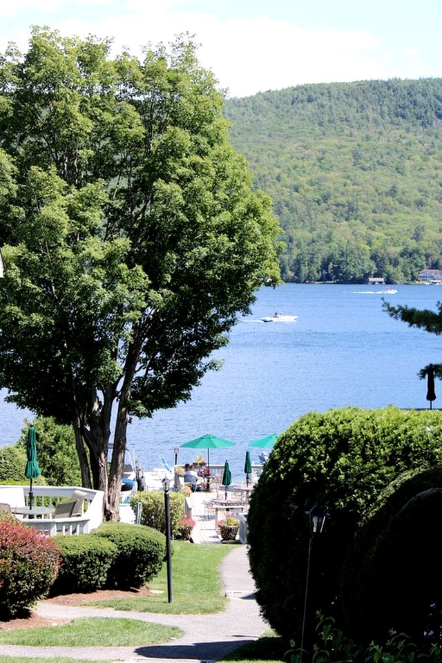 Fully Stocked Rental with Lake Views in NY