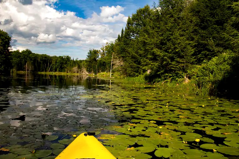 Cabins (Brownsburg-Chatham, Quebec, Canada)