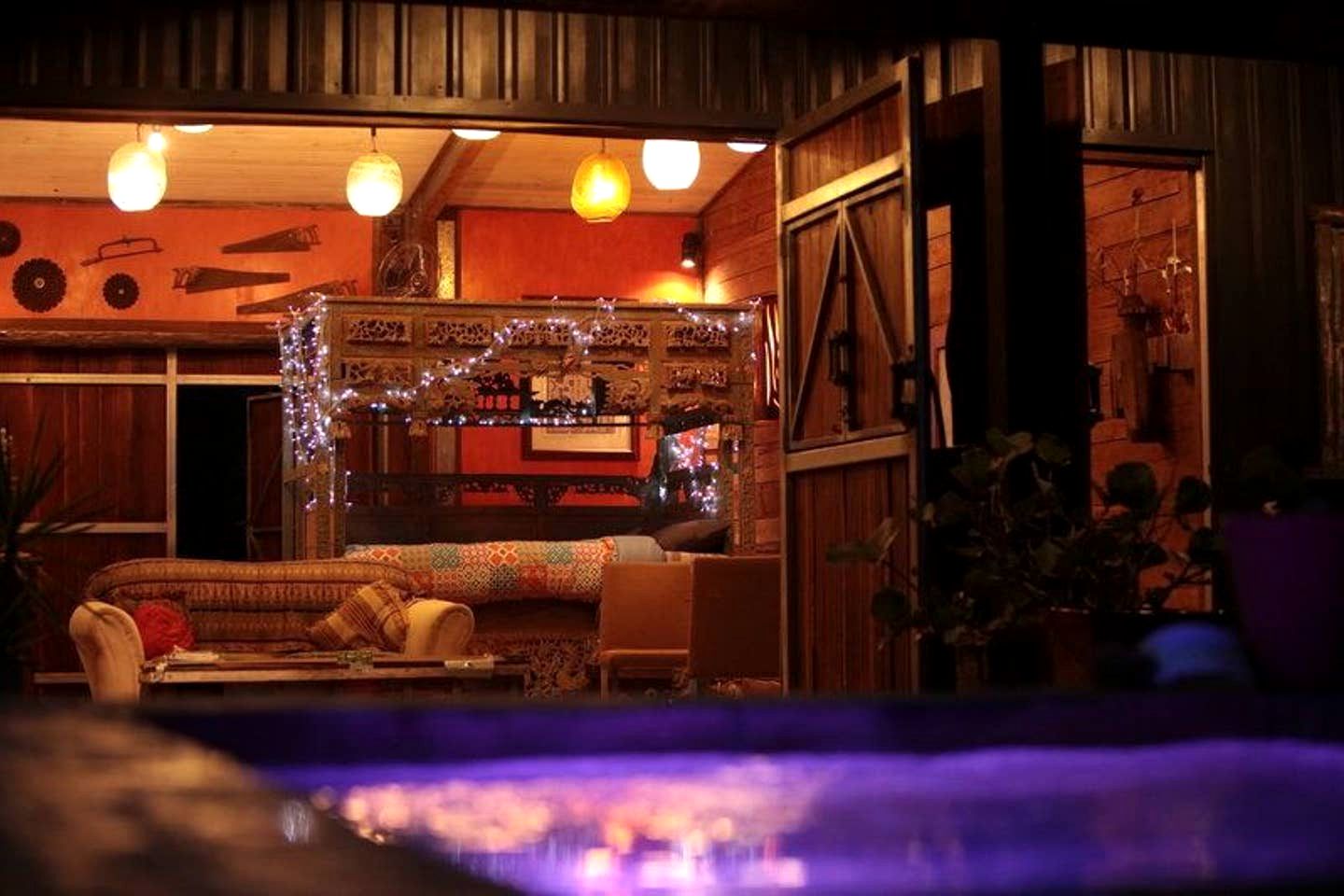 Rustic Gold Coast Cabin with Amazing Views Ideal for Glamping in Queensland