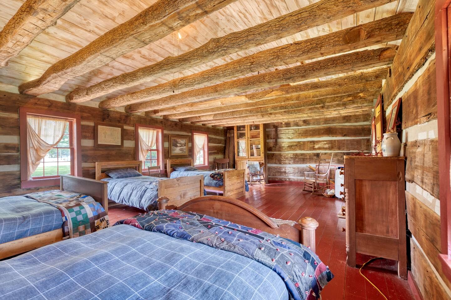 Enchanting Vacation Rental on Working Alpaca Farm near Kokomo, Indiana