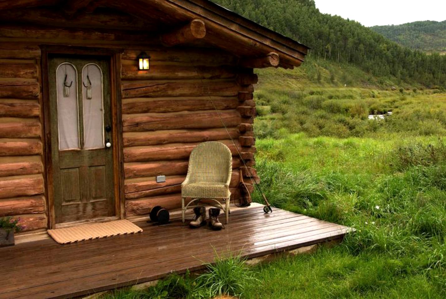 Peaceful Vacation Cabin Rental near McPhee Reservoir, Colorado