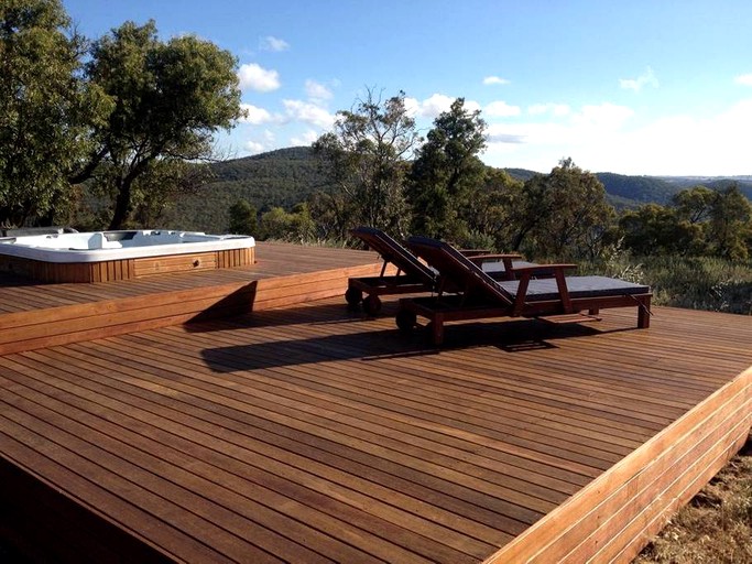 Barns (Curraweela, New South Wales, Australia)