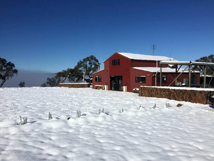 Barns (Curraweela, New South Wales, Australia)