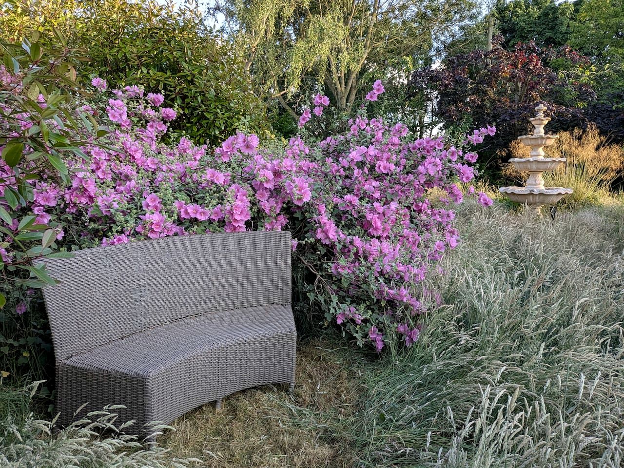 Luxurious Country Villa Retreat with Indoor Pool, Cinema & Spa Near Oxfordshire Countryside