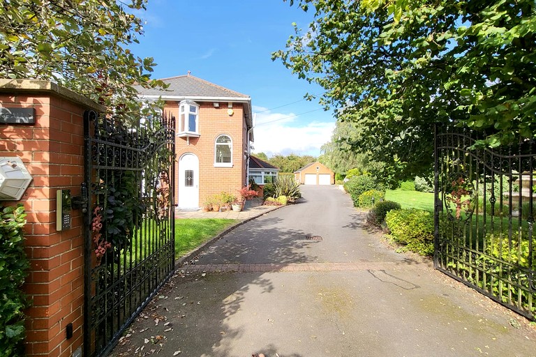 Villas (United Kingdom, --, --)