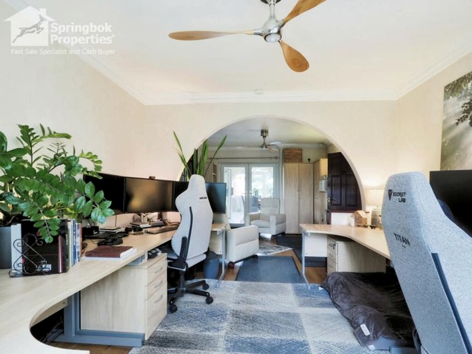 Villas (United Kingdom, --, --)