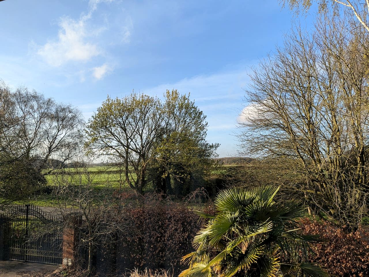 Luxurious Country Villa Retreat with Indoor Pool, Cinema & Spa Near Oxfordshire Countryside