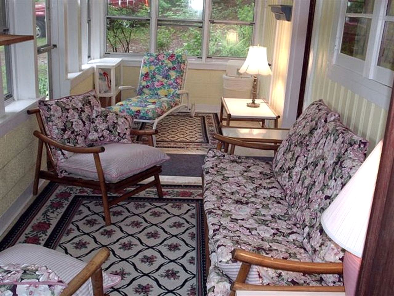 Large Vacation Rental on Arcadia Lake in Belchertown, Massachusetts