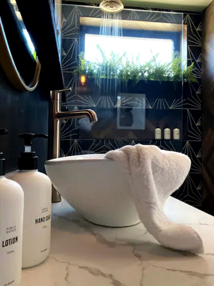 Chic Tiny House with Hot-Tub in Orderville, Utah