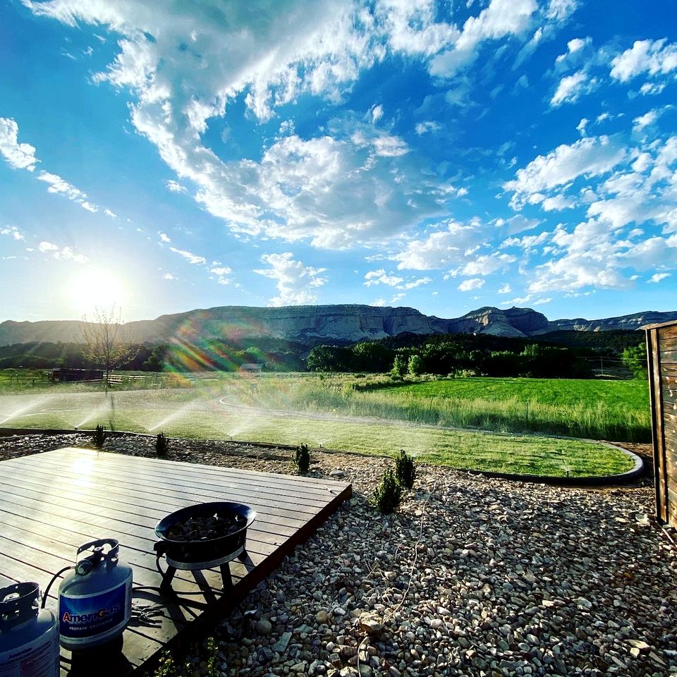 Chic Tiny House with Hot-Tub in Orderville, Utah