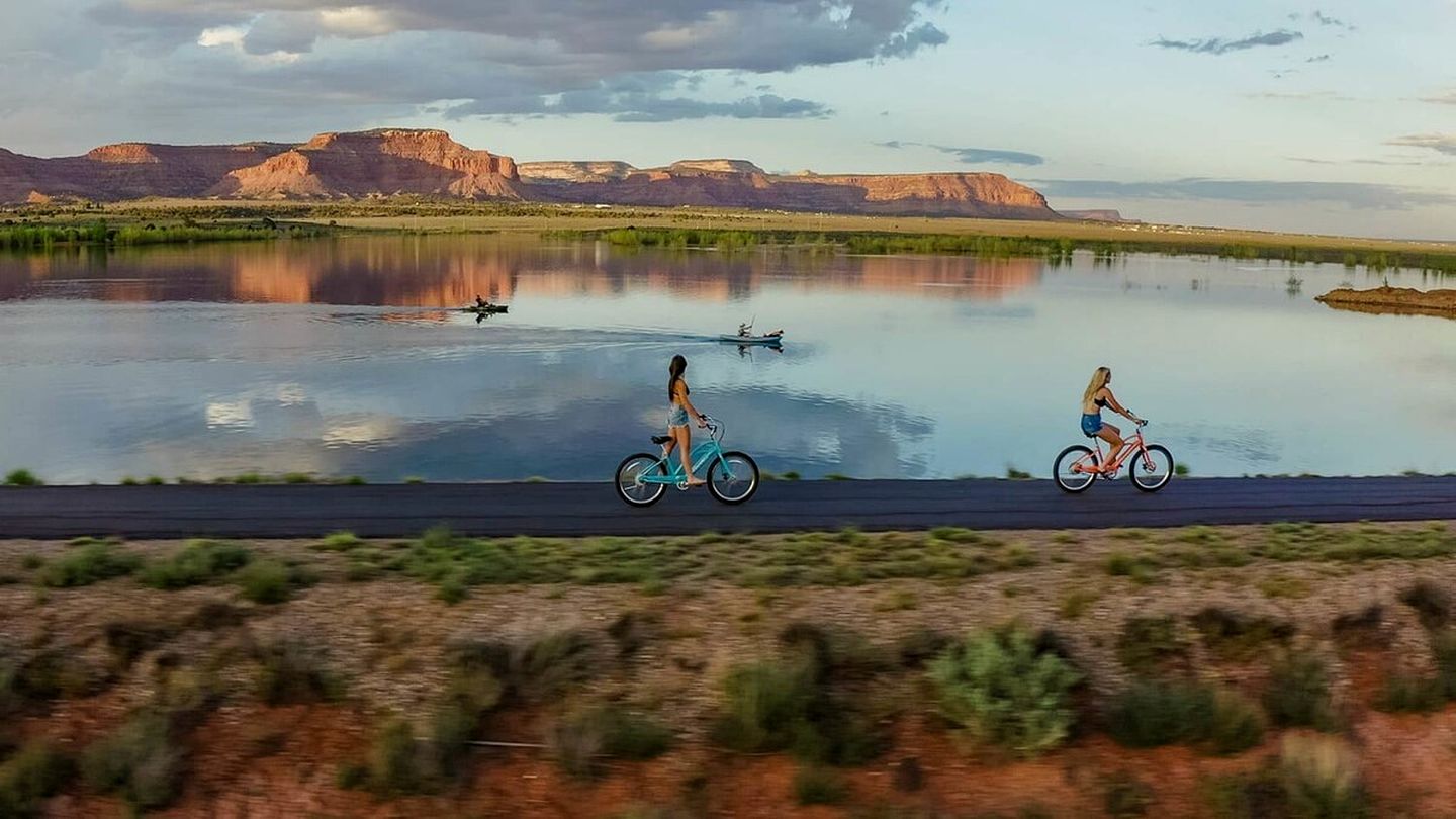 Chic Tiny House with Hot-Tub in Orderville, Utah