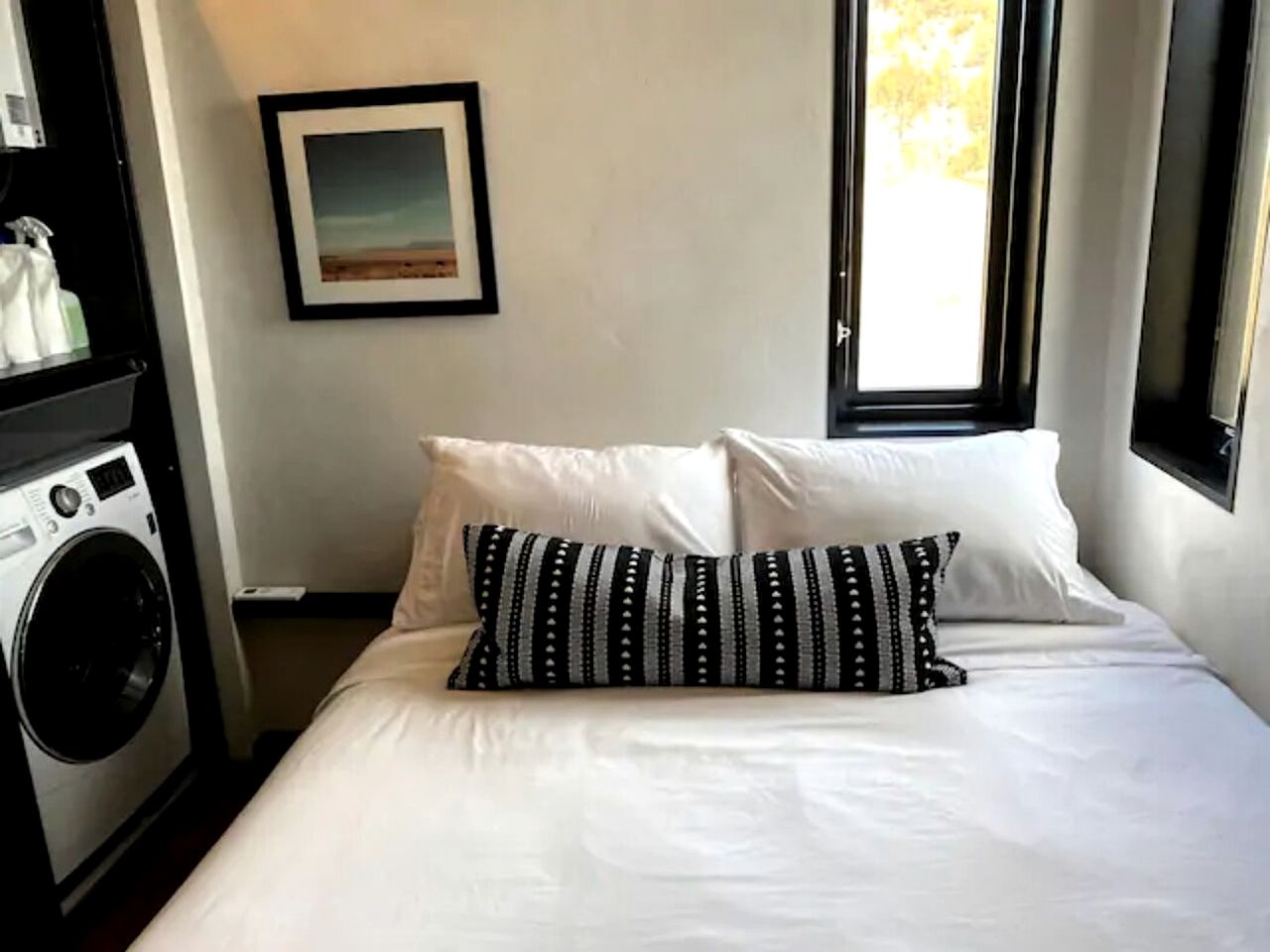 Chic Tiny House with Hot-Tub in Orderville, Utah